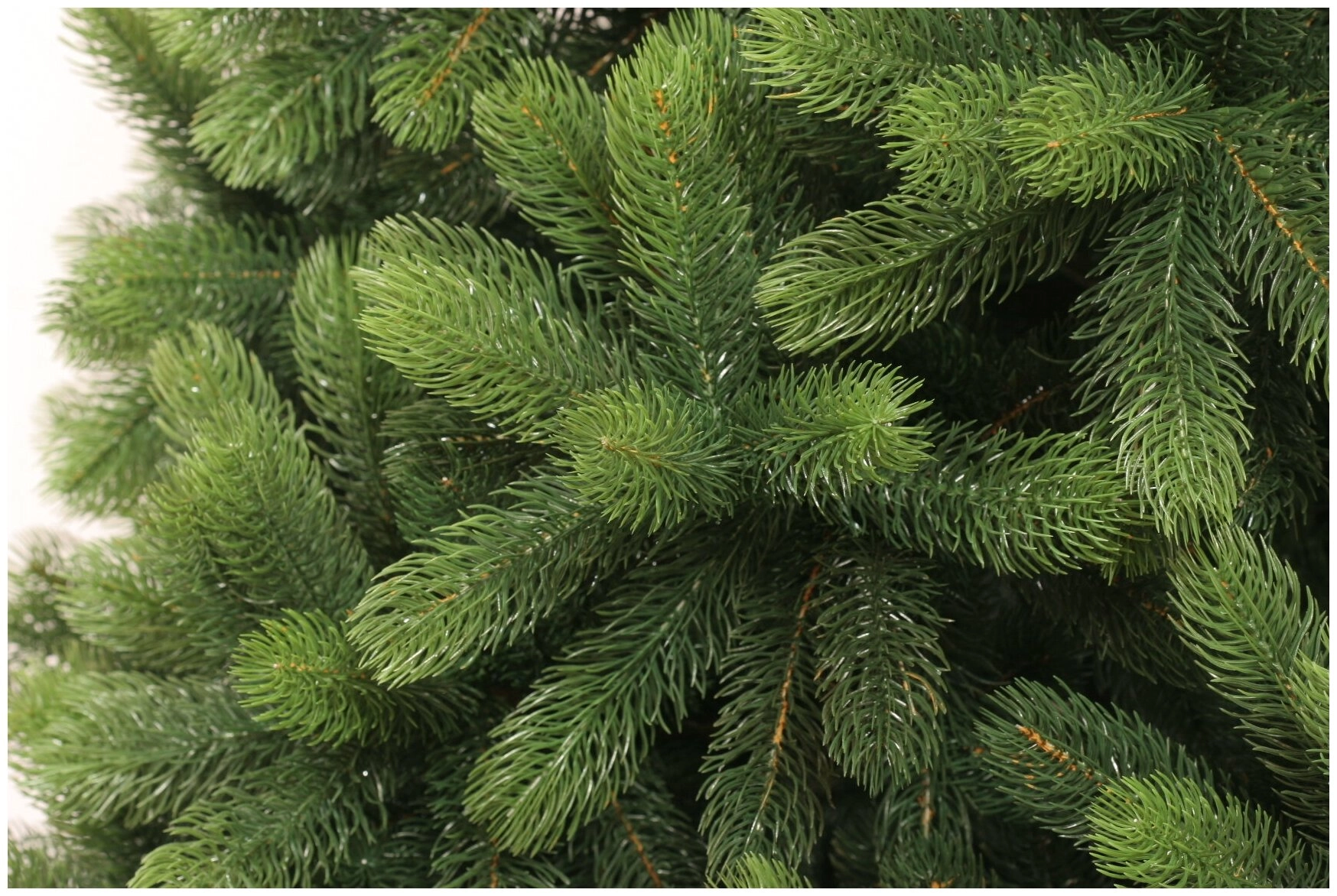 Как выбрать искусственную елку для дома